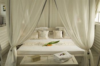 Opoa Beach Hotel Raiatea Bagian luar foto