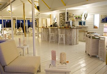 Opoa Beach Hotel Raiatea Bagian luar foto